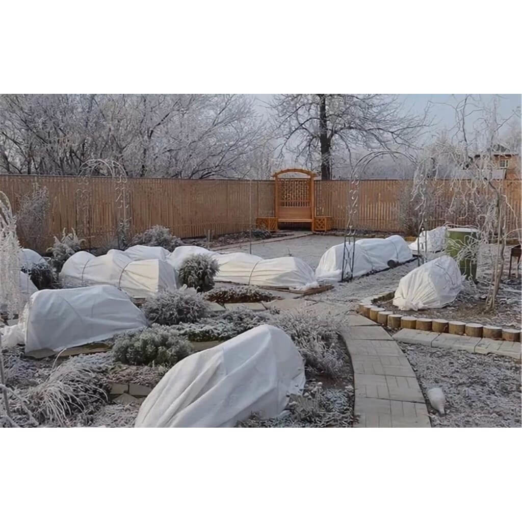 садовый ватин укрытие теплолюбивых зимой